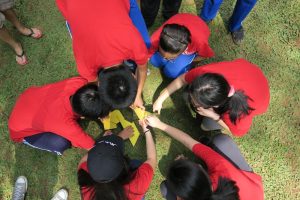 Permainan team building anak sekolah