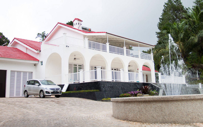 Villa The White House Cisarua Puncak