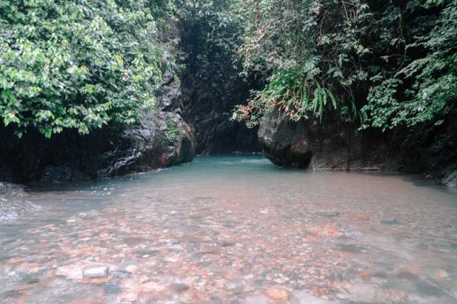 hiking-leuwi-lieuk-sentul-bogor